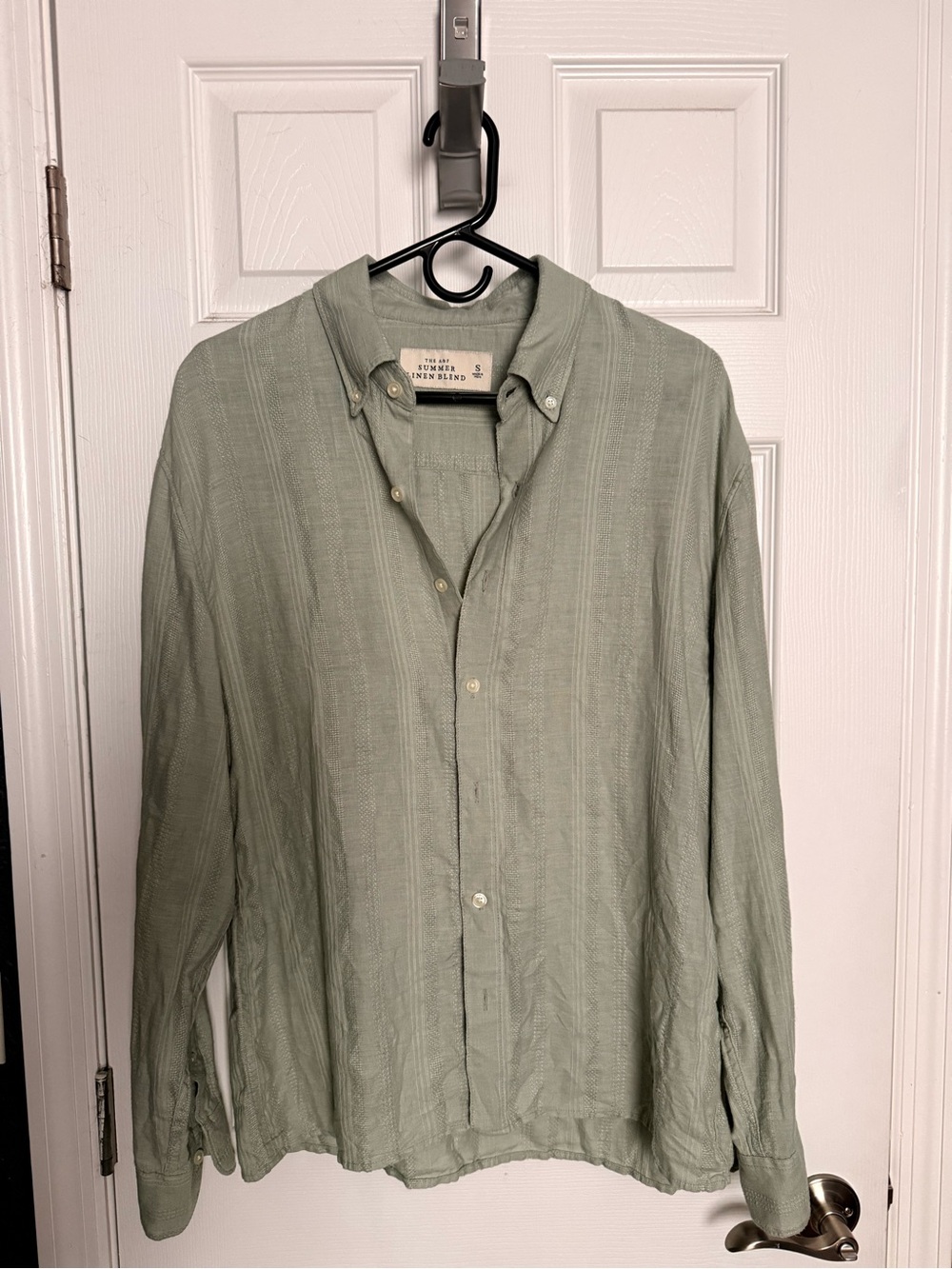 Abercrombie & Fitch Men's Sage Green Button-Down Shirt